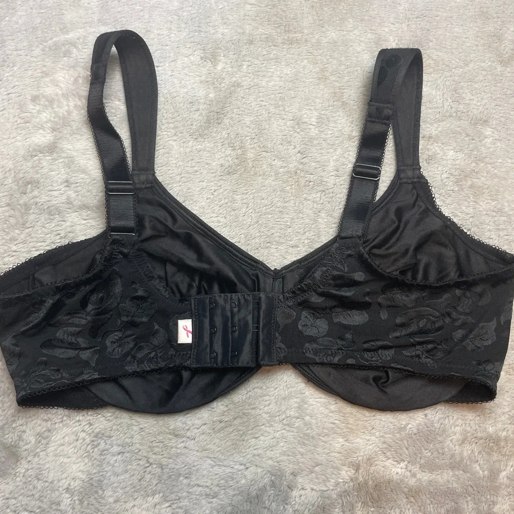 Wacoal Womens Awareness Bra Size 38D Black Floral Underwire Full Coverage